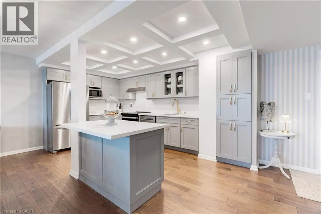 2175 MARINE Drive Unit# 903, #903