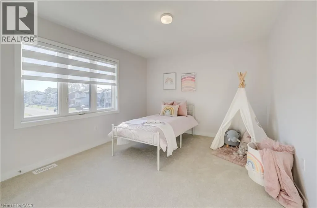 55 TULIP Crescent