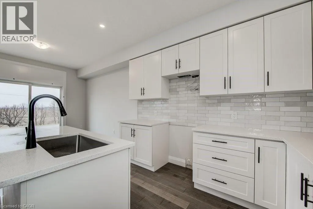 243 APPLEWOOD Street Unit# 14, #14