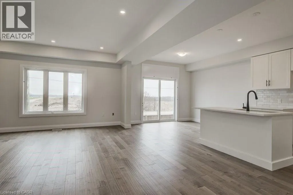 243 APPLEWOOD Street Unit# 14, #14