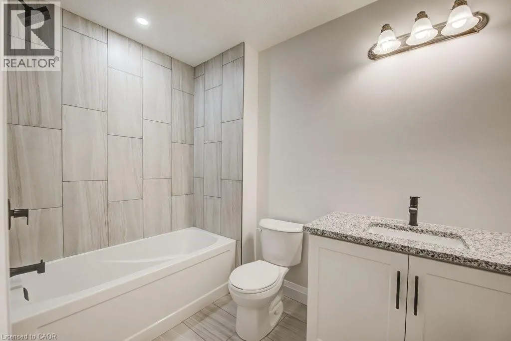 243 APPLEWOOD Street Unit# 14, #14