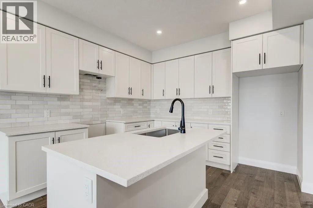 243 APPLEWOOD Street Unit# 14, #14