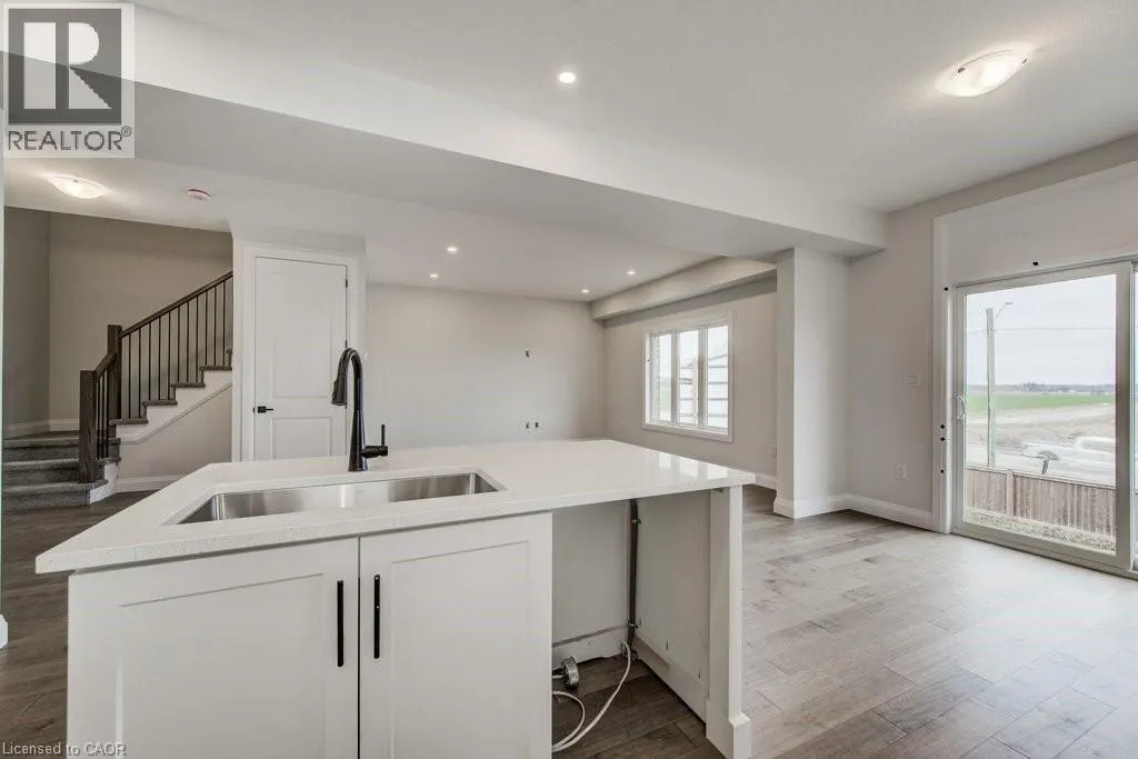 243 APPLEWOOD Street Unit# 14, #14