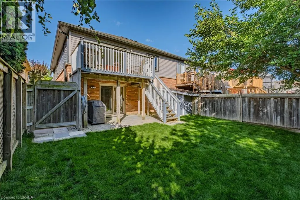 60 SAVANNAH RIDGE Drive