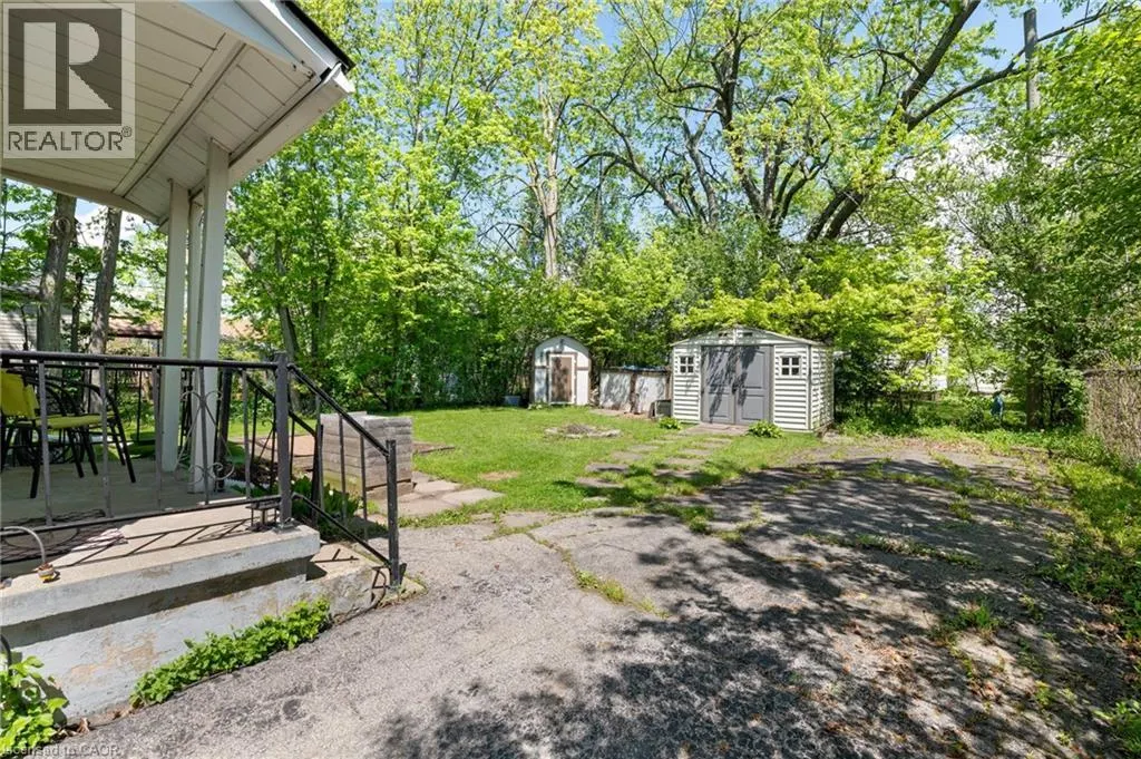3 PHYLLIS Street