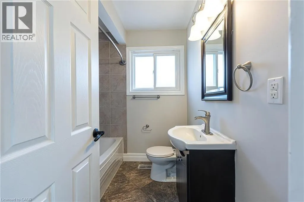 60 BURFIELD Avenue Unit# 1, #1