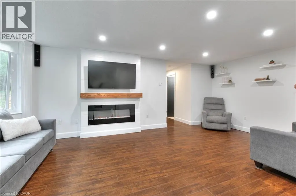 35 GREEN VALLEY Drive Unit# 103, #103