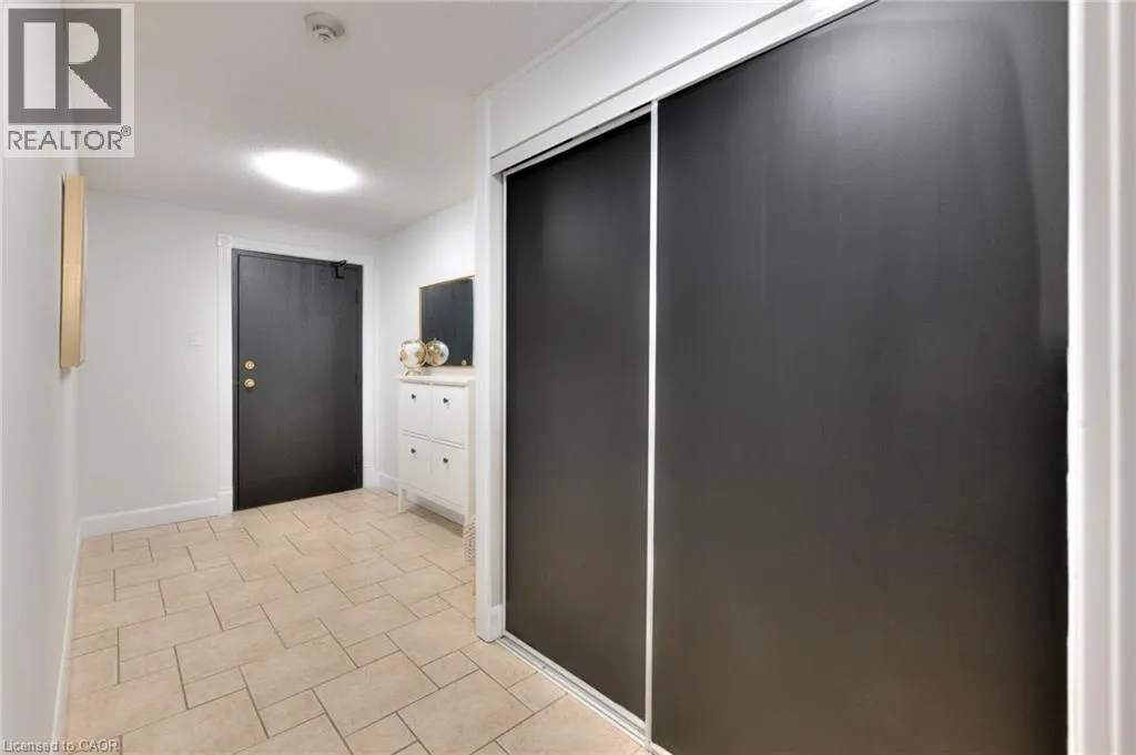 35 GREEN VALLEY Drive Unit# 103, #103