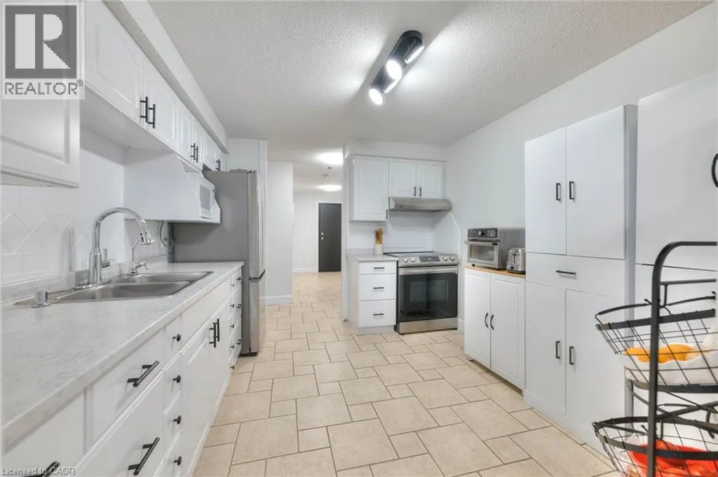 35 GREEN VALLEY Drive Unit# 103, #103