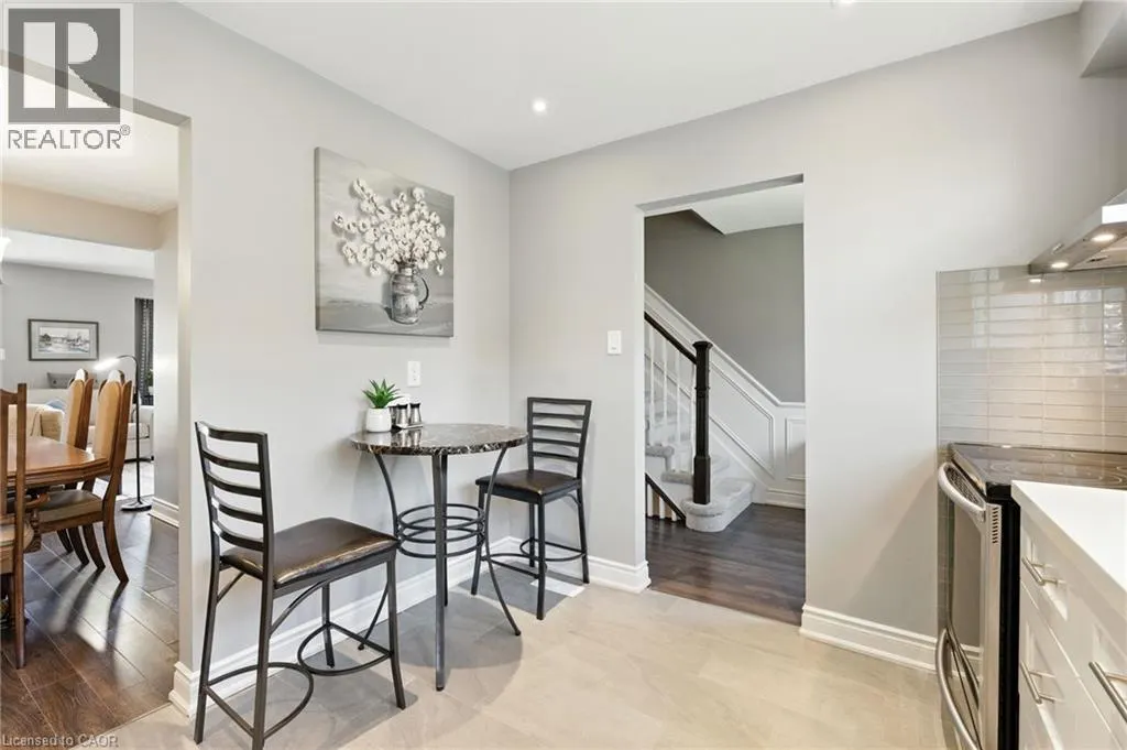 2254 UPPER MIDDLE Road Unit# 3, #3
