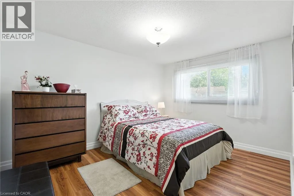2254 UPPER MIDDLE Road Unit# 3, #3