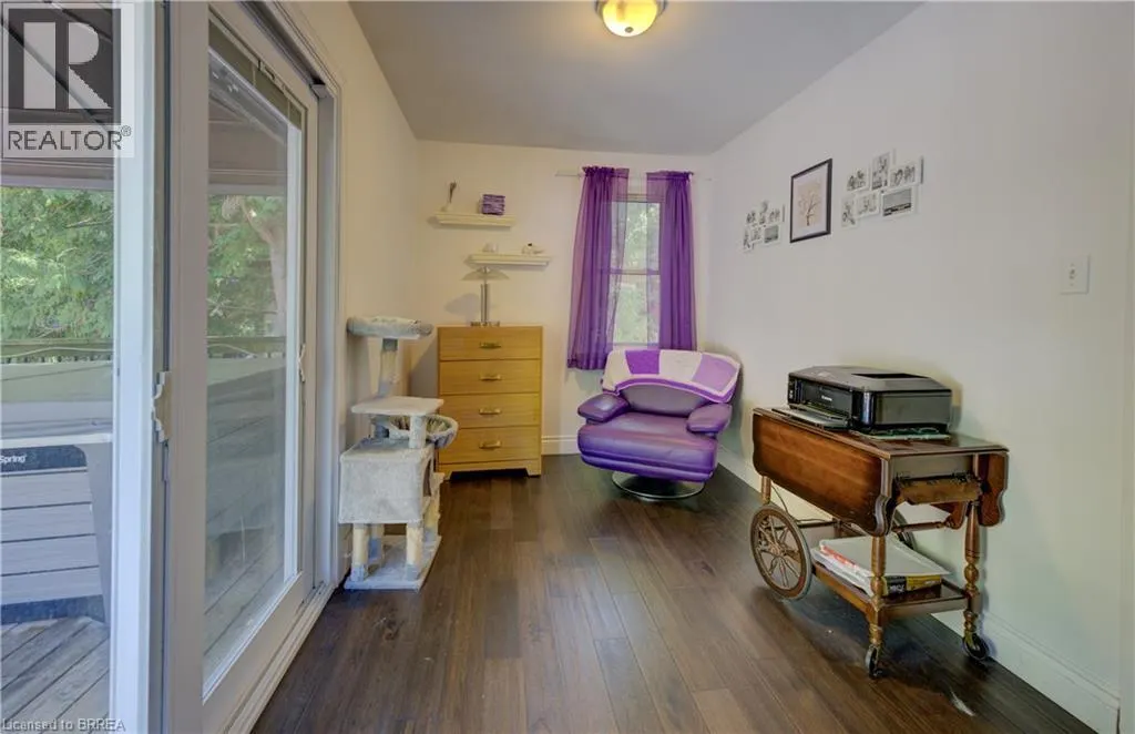 81 STRATHCONA Avenue