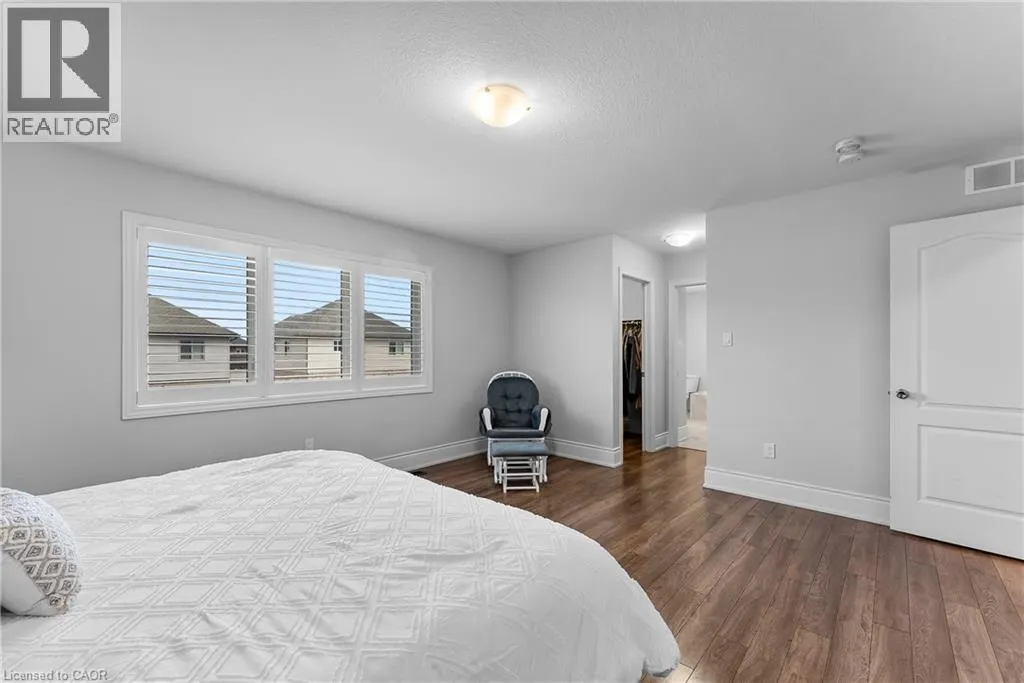 85 SUNSET Way