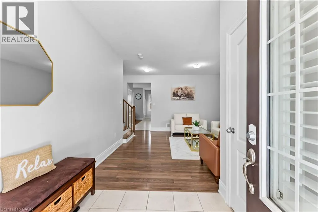85 SUNSET Way