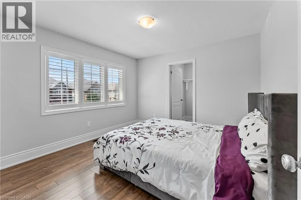 85 SUNSET Way