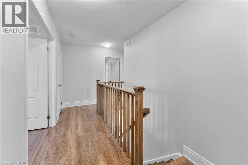 85 SUNSET Way