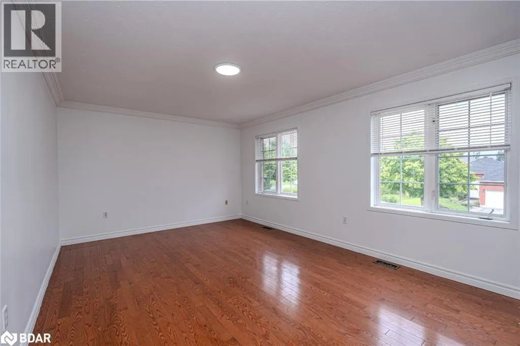 49 FOREST DALE Drive Unit# Upper, #Upper