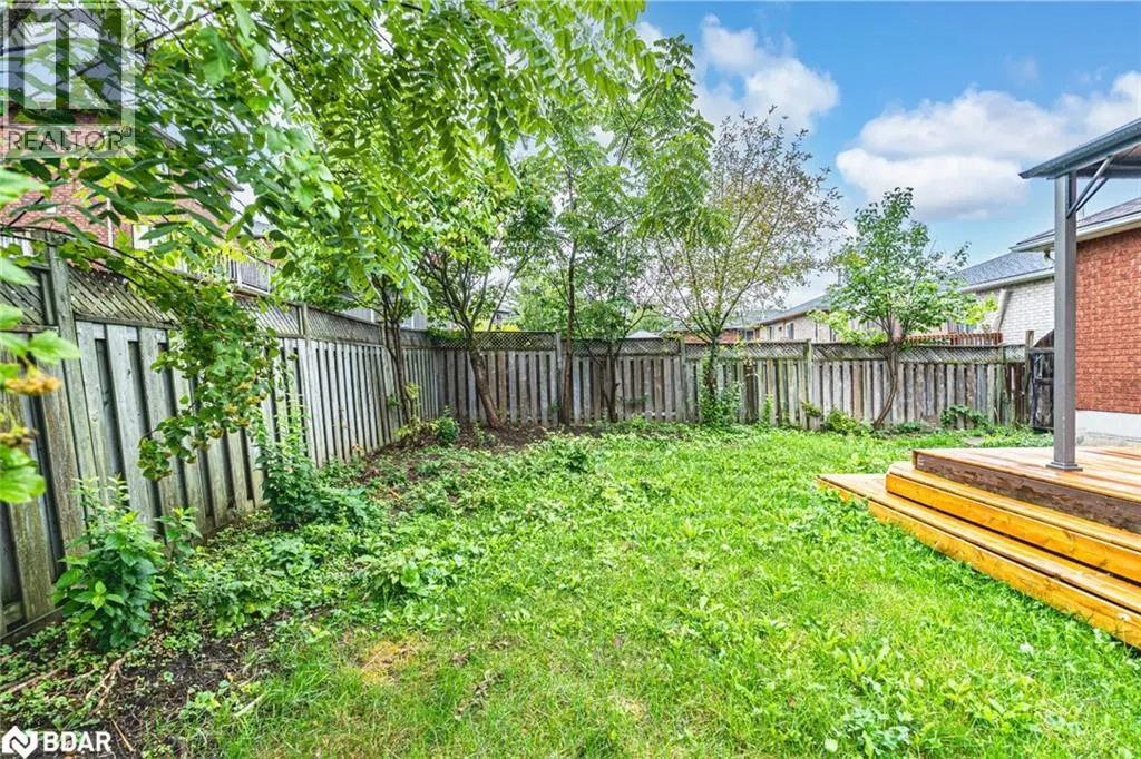 49 FOREST DALE Drive Unit# Upper, #Upper