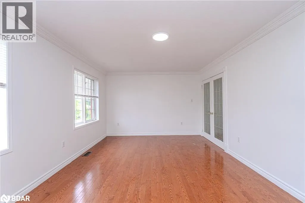 49 FOREST DALE Drive Unit# Upper, #Upper