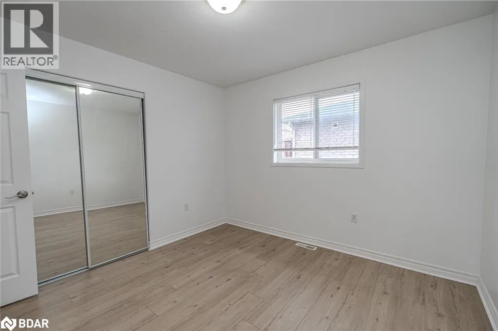 49 FOREST DALE Drive Unit# Upper, #Upper