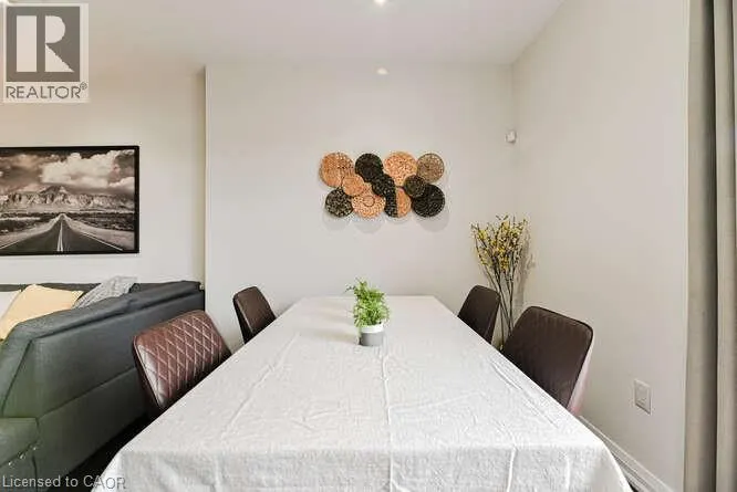 35 MIDHURST Heights Unit# 15, #15