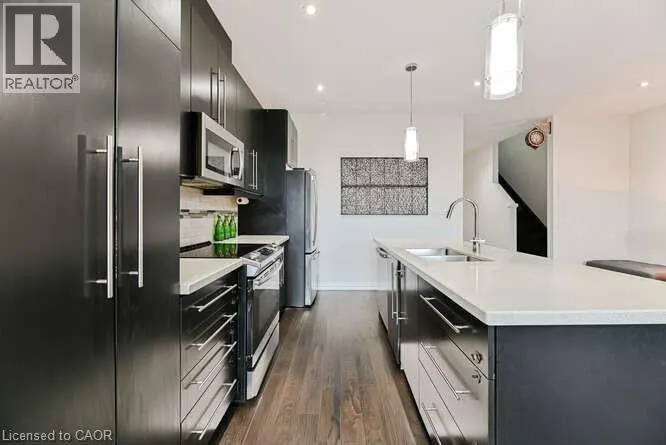 35 MIDHURST Heights Unit# 15, #15