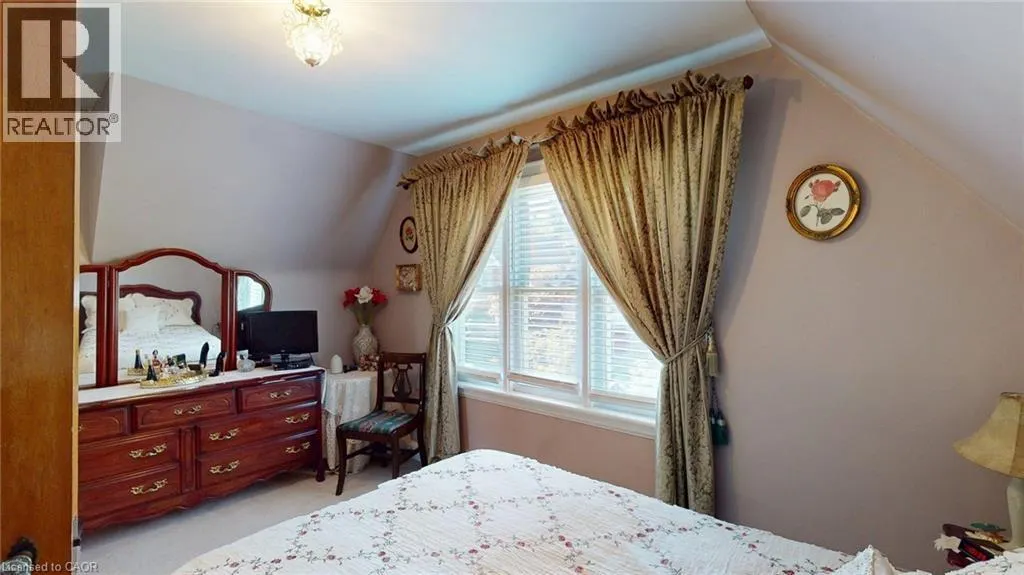 12 ORCHARD Hill