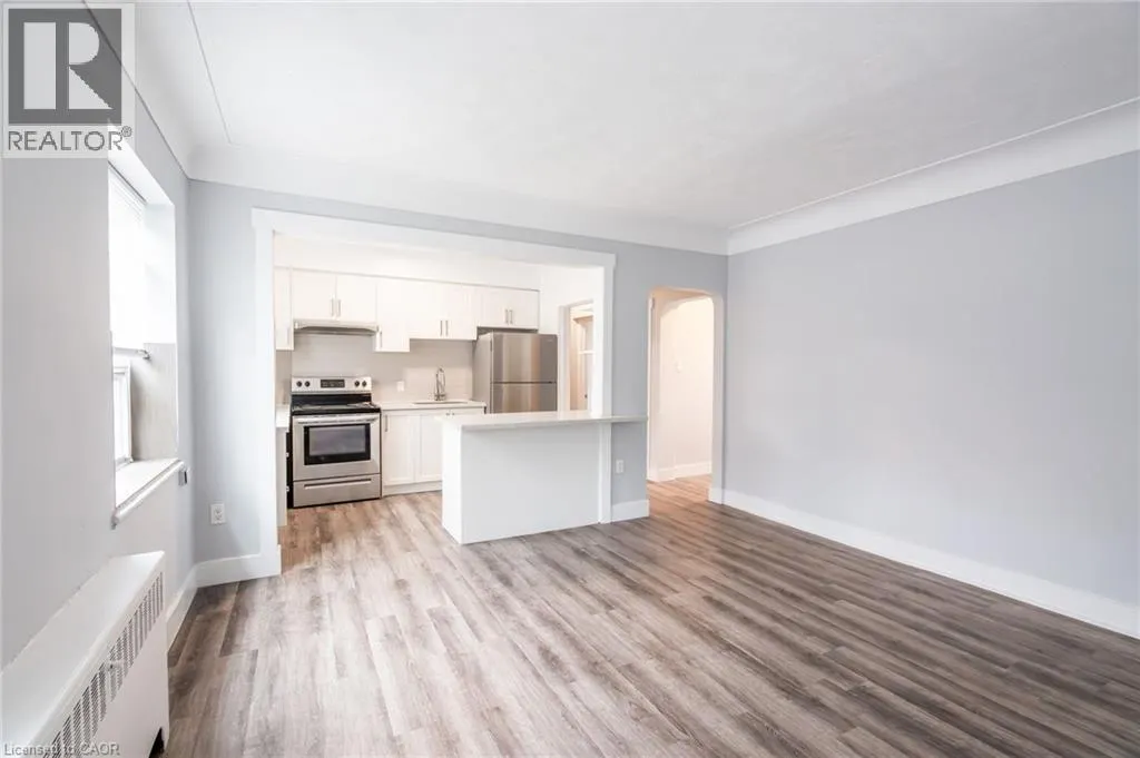 452 ABERDEEN Avenue Unit# 13, #13