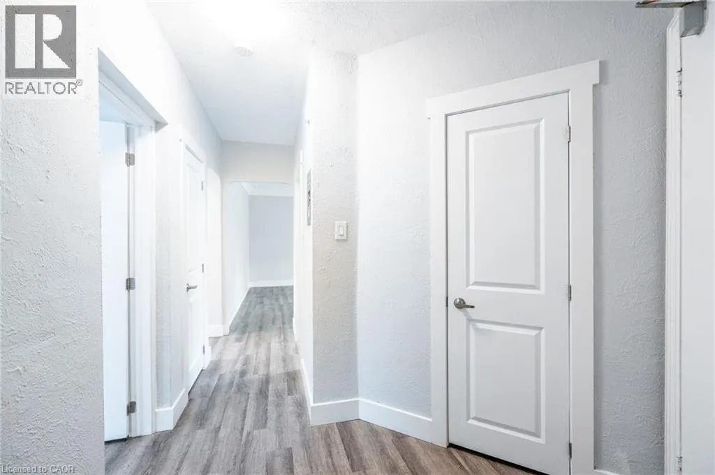 452 ABERDEEN Avenue Unit# 13, #13
