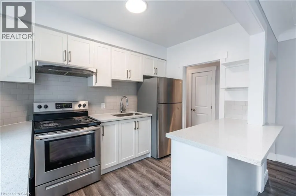 452 ABERDEEN Avenue Unit# 13, #13