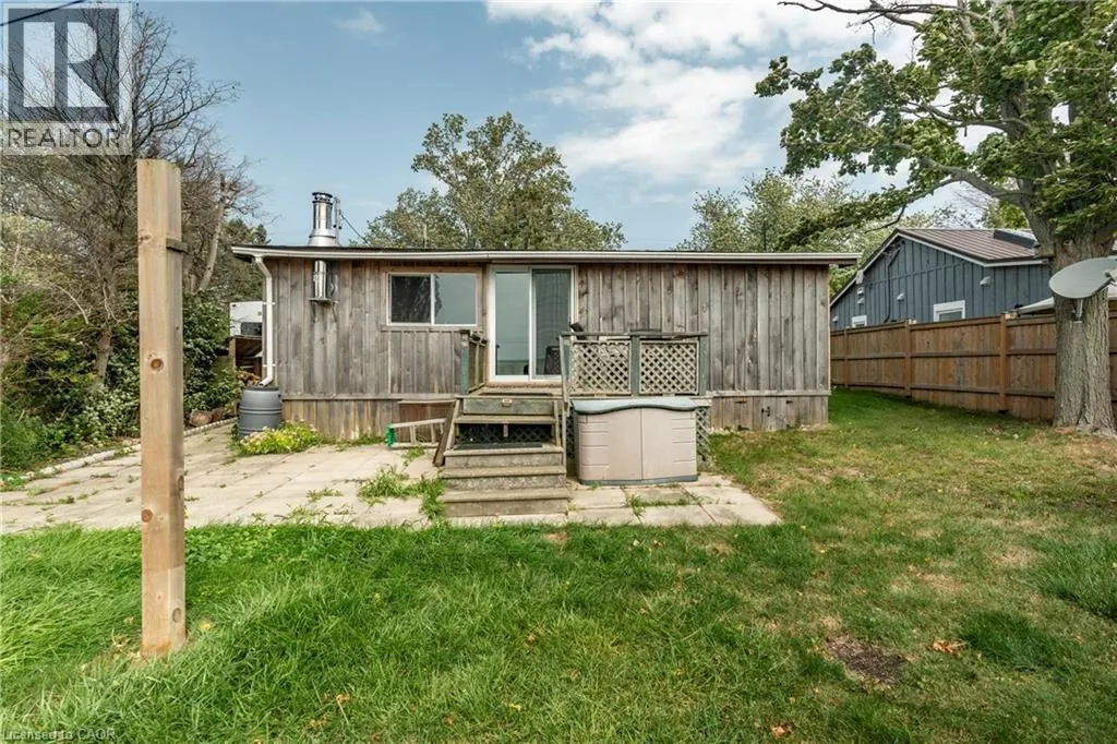 22 ERIEVIEW Lane