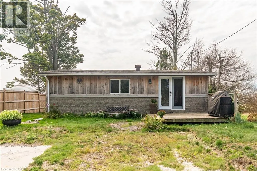 22 ERIEVIEW Lane