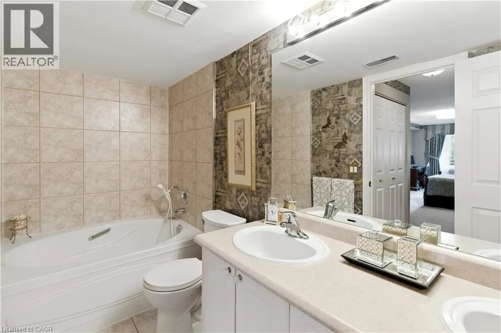 980 GOLF LINKS Road Unit# 101, #101