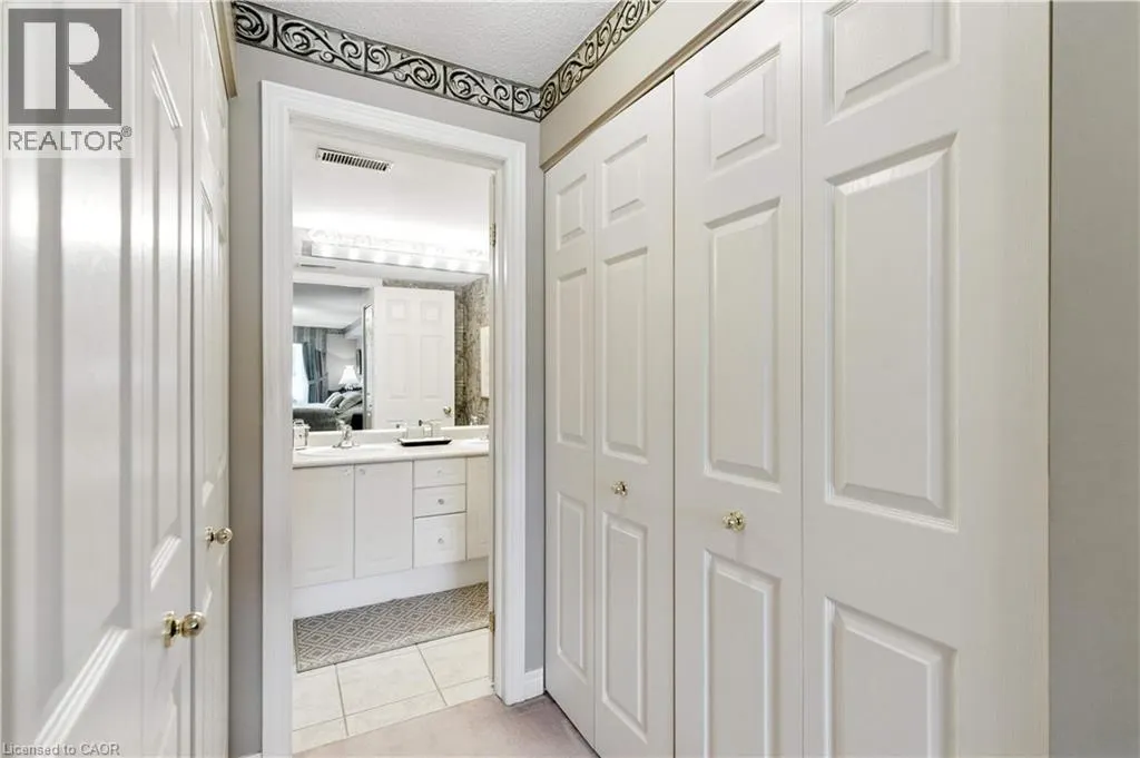 980 GOLF LINKS Road Unit# 101, #101