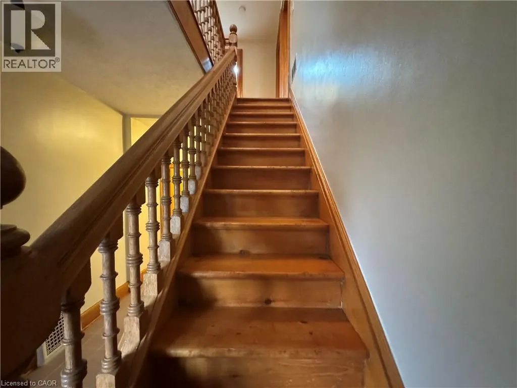 150 ELGIN Street N Unit# A, #A
