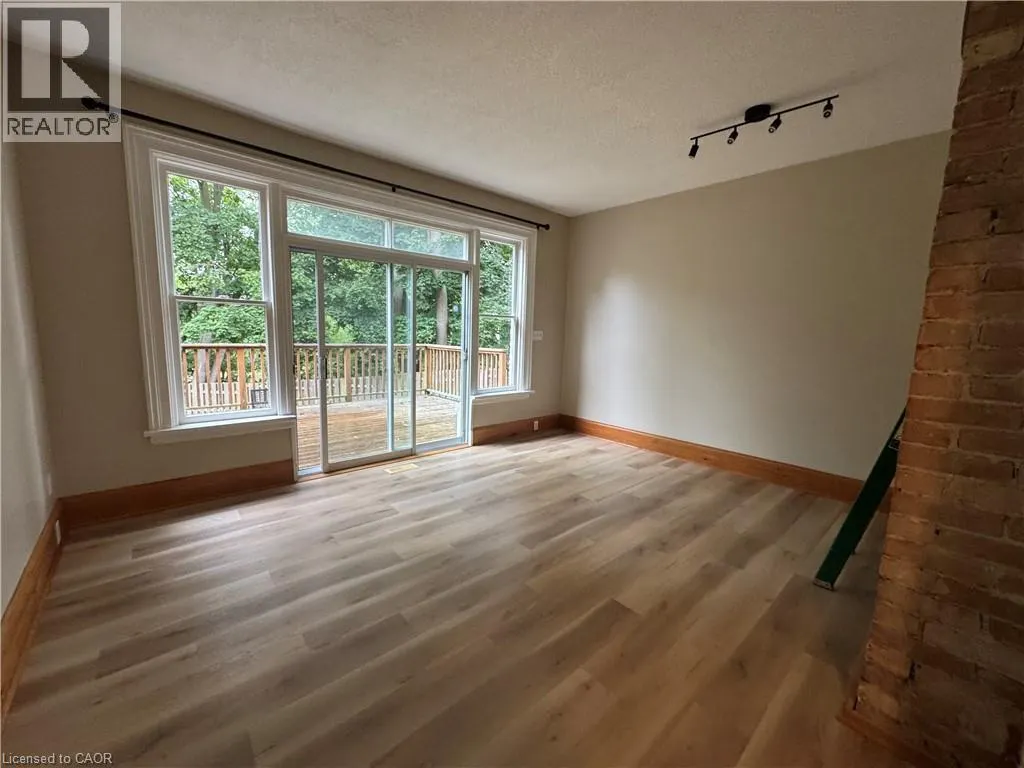 150 ELGIN Street N Unit# A, #A