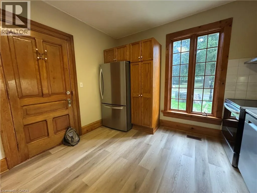 150 ELGIN Street N Unit# A, #A