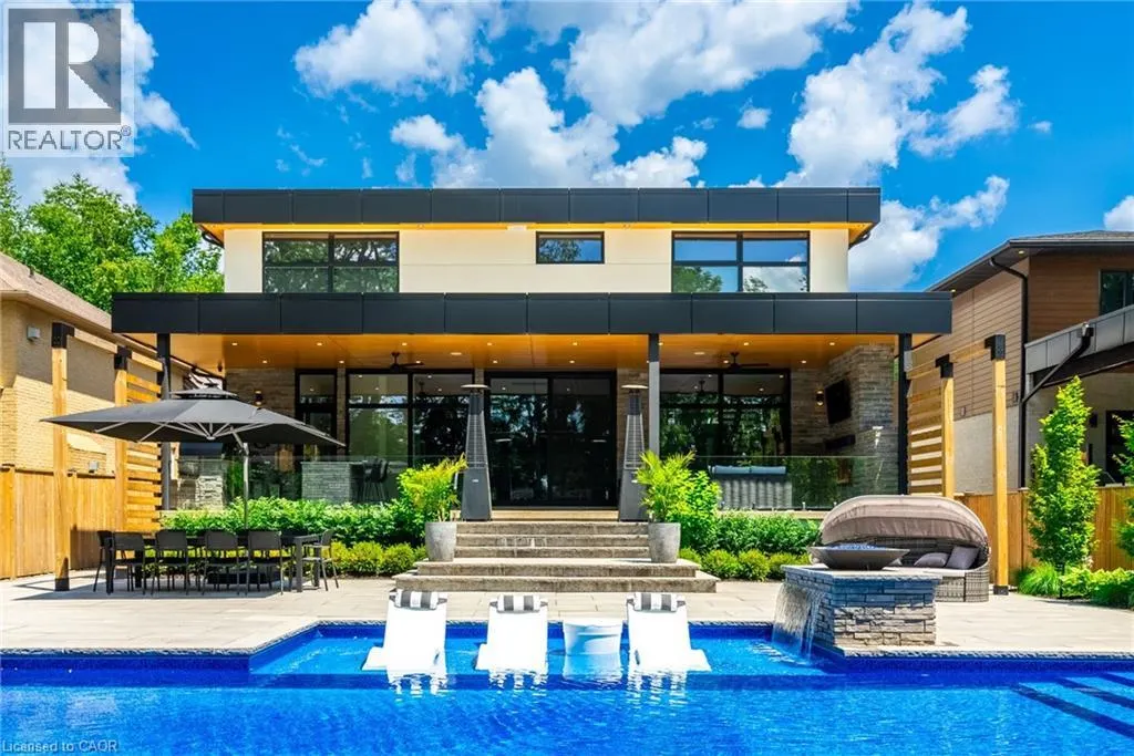 86 VALLEYVIEW Drive