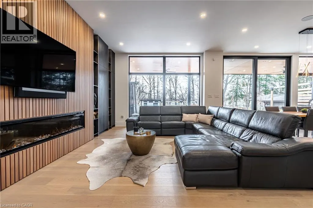 86 VALLEYVIEW Drive