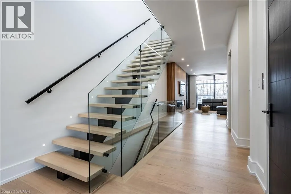 86 VALLEYVIEW Drive