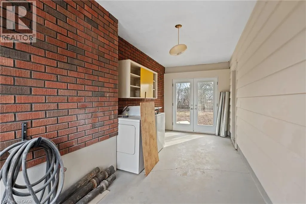 28 DALE Avenue