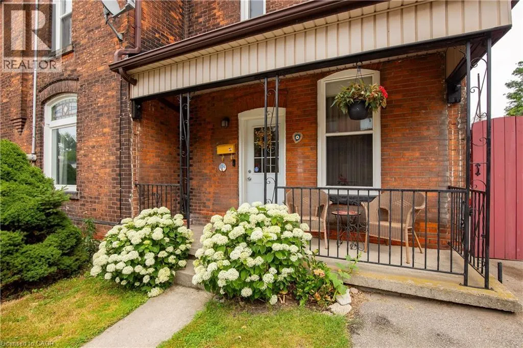 167 NAPIER Street