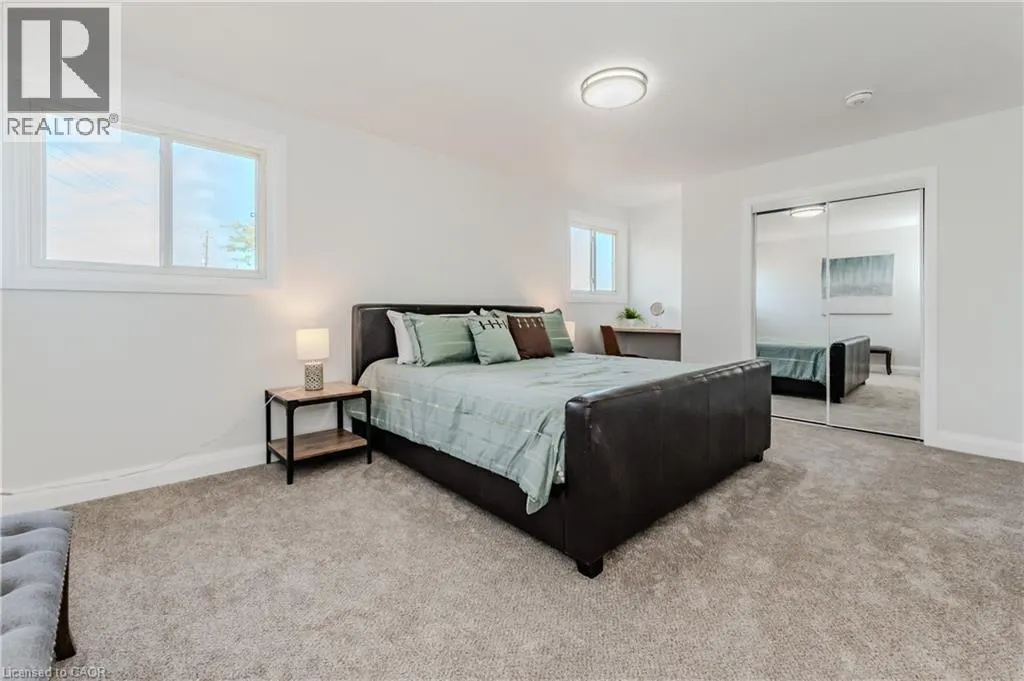 308 BLUEVALE Street N Unit# E, #E