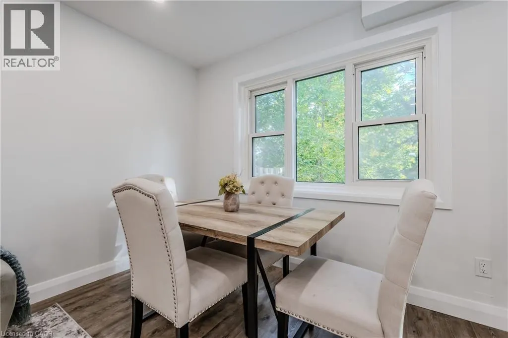 308 BLUEVALE Street N Unit# E, #E