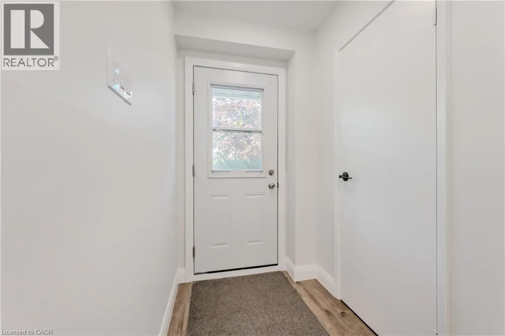 308 BLUEVALE Street N Unit# E, #E