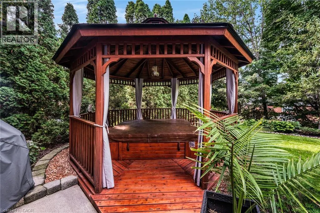 228 MICHENER Crescent