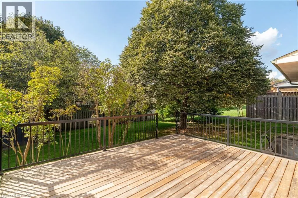 115 WHITE PINE Crescent