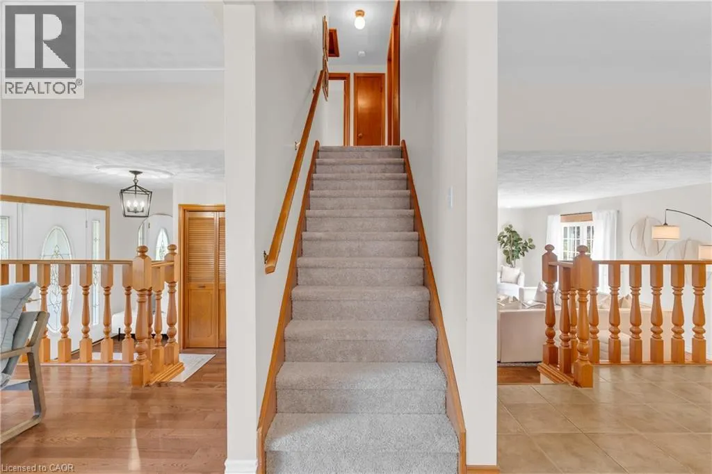 115 WHITE PINE Crescent