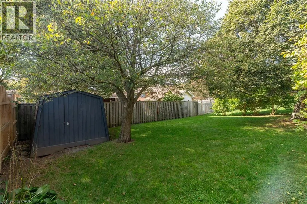 115 WHITE PINE Crescent