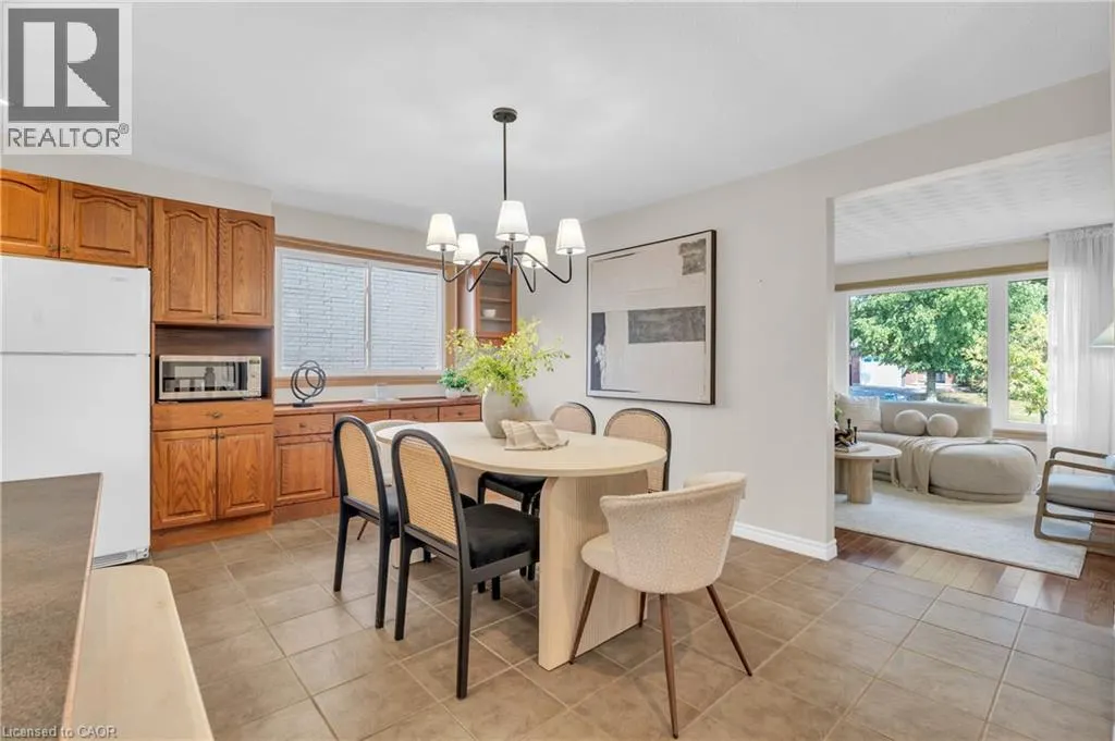 115 WHITE PINE Crescent